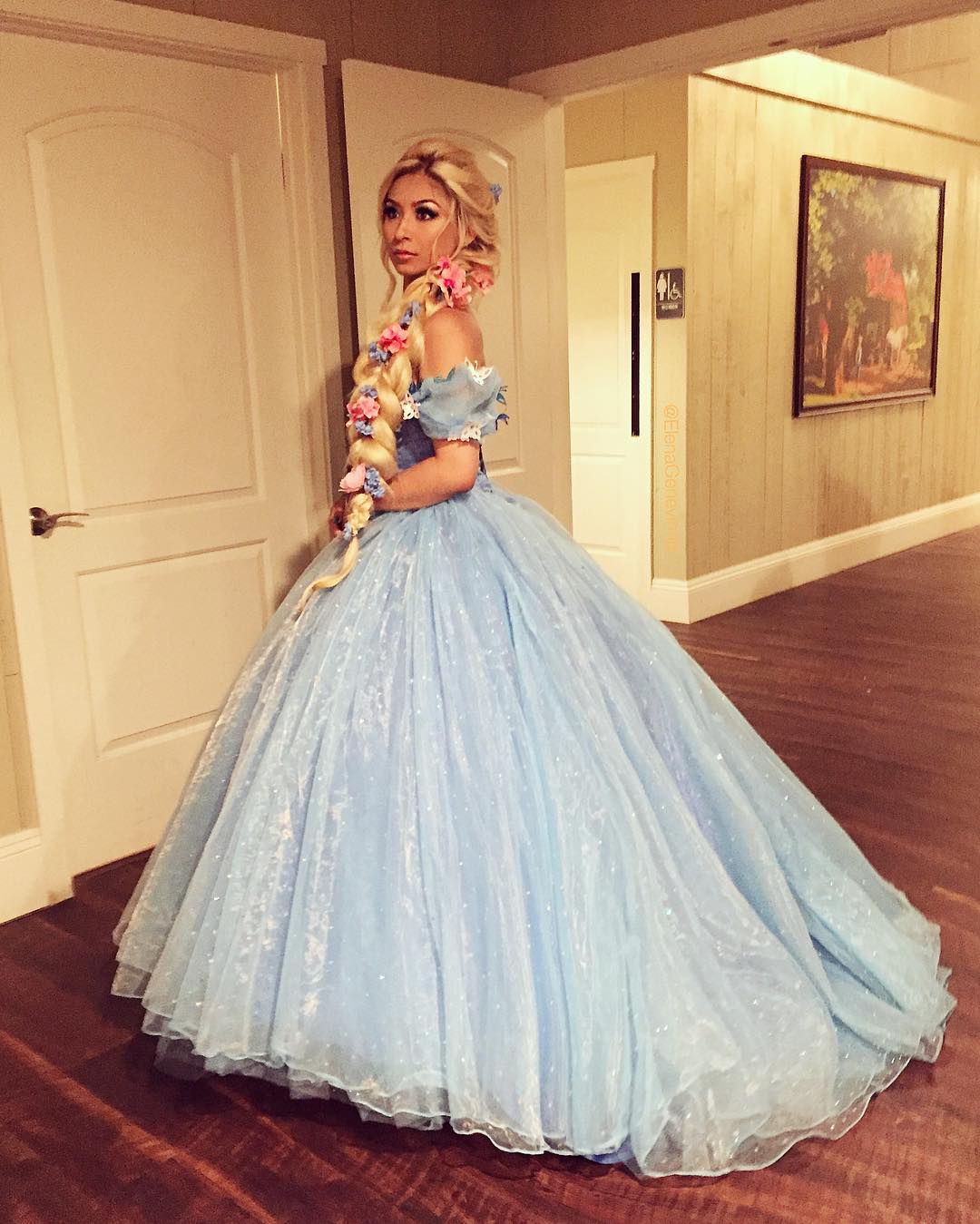 If you are Planning a Cinderella Look on Prom Party UniWigs in UK
